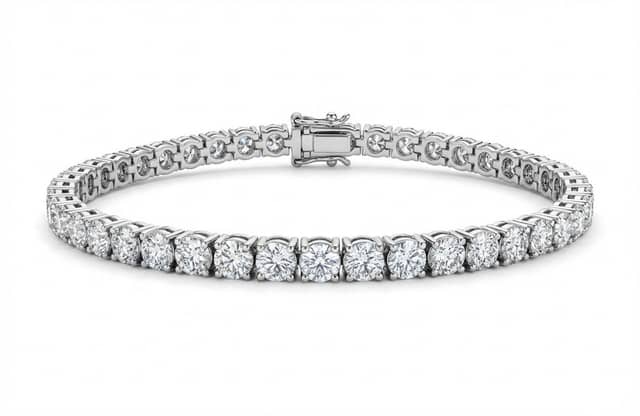 8.14 ct total weight lab-grown diamond tennis bracelet in 14k white gold with a box clasp